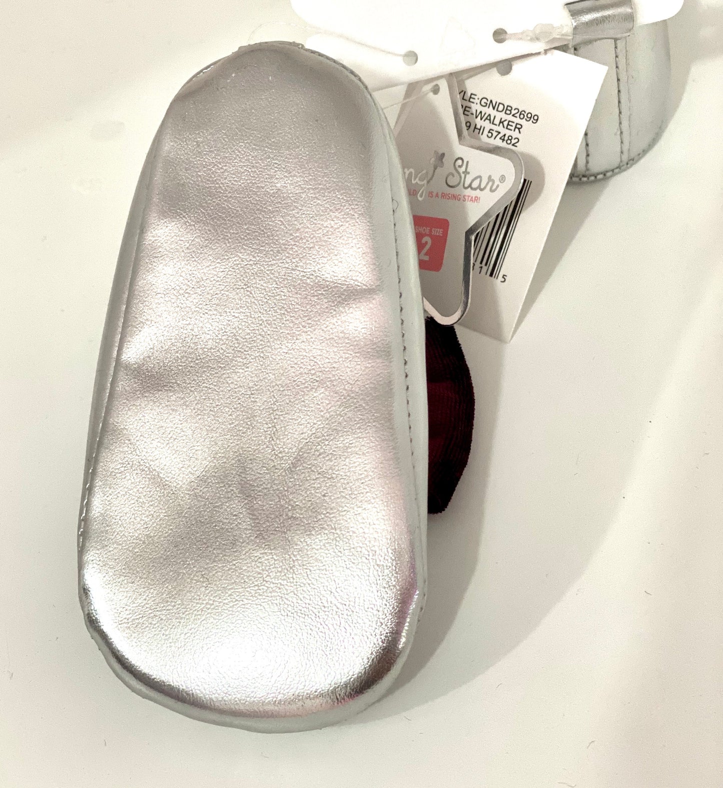 Zapatos silver con moño guindo