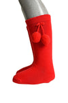calcetas rojas lisas con pompón